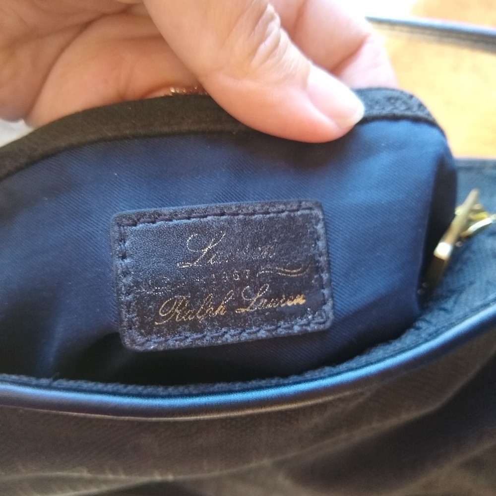 Lauren Ralph Lauren | monogram lock bag - Picture 5 of 7